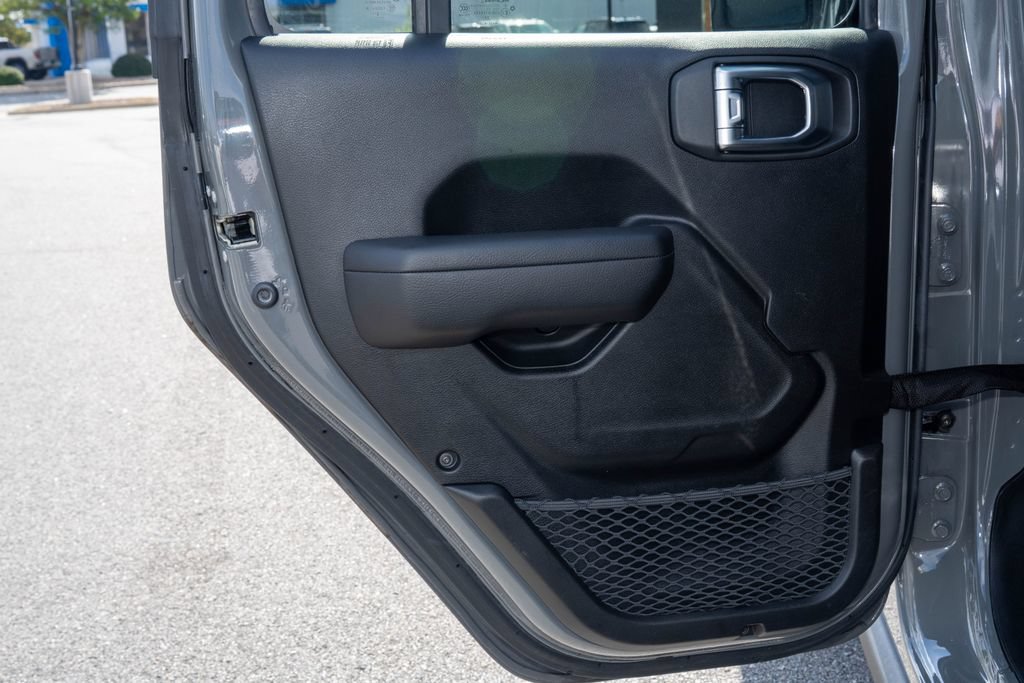 Used 2023 Jeep Wrangler Unlimited Sport AWD/4WD image 10