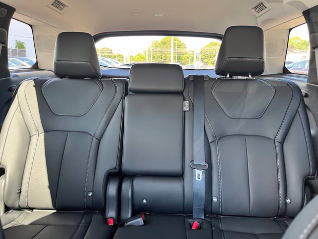 Certified 2026 INFINITI QX60 Luxe w/ Cargo Package AWD/4WD image 24