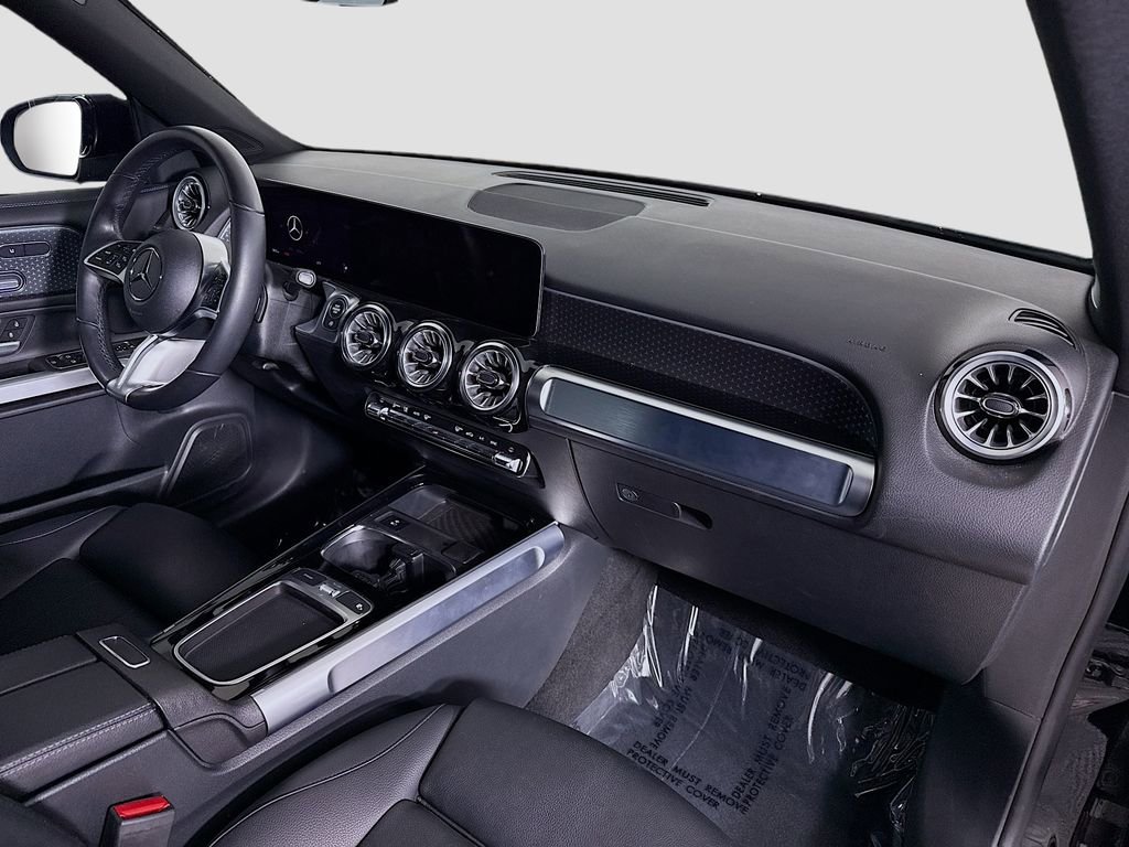 Used 2024 Mercedes-Benz GLB 250 GLB 250 image 27