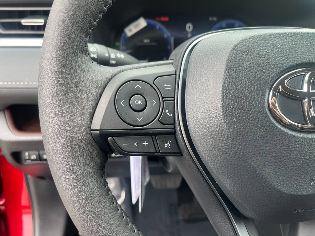 Used 2025 Toyota RAV4 Limited w/ Advanced Technology Package AWD/4WD image 27