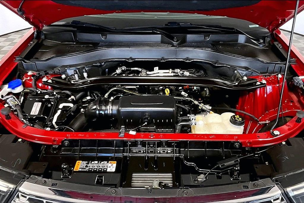 Used 2023 Ford Explorer Limited image 9