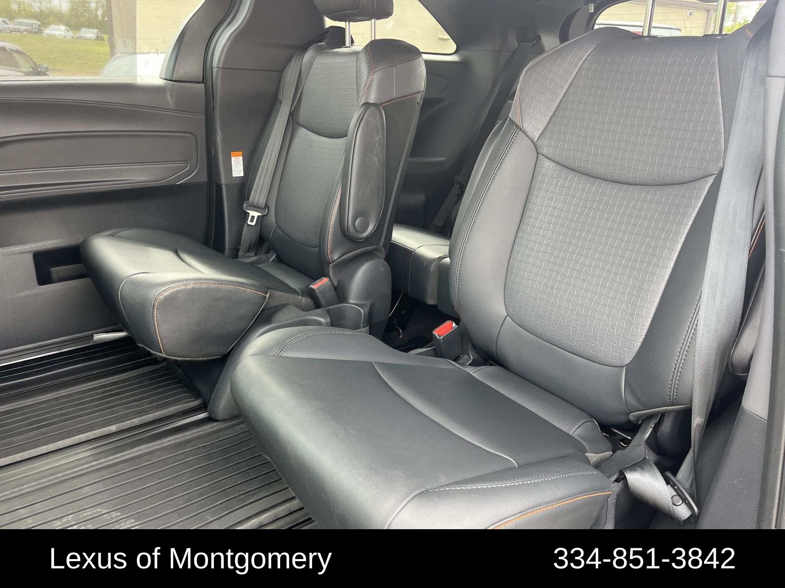 Used 2021 Toyota Sienna XSE image 16