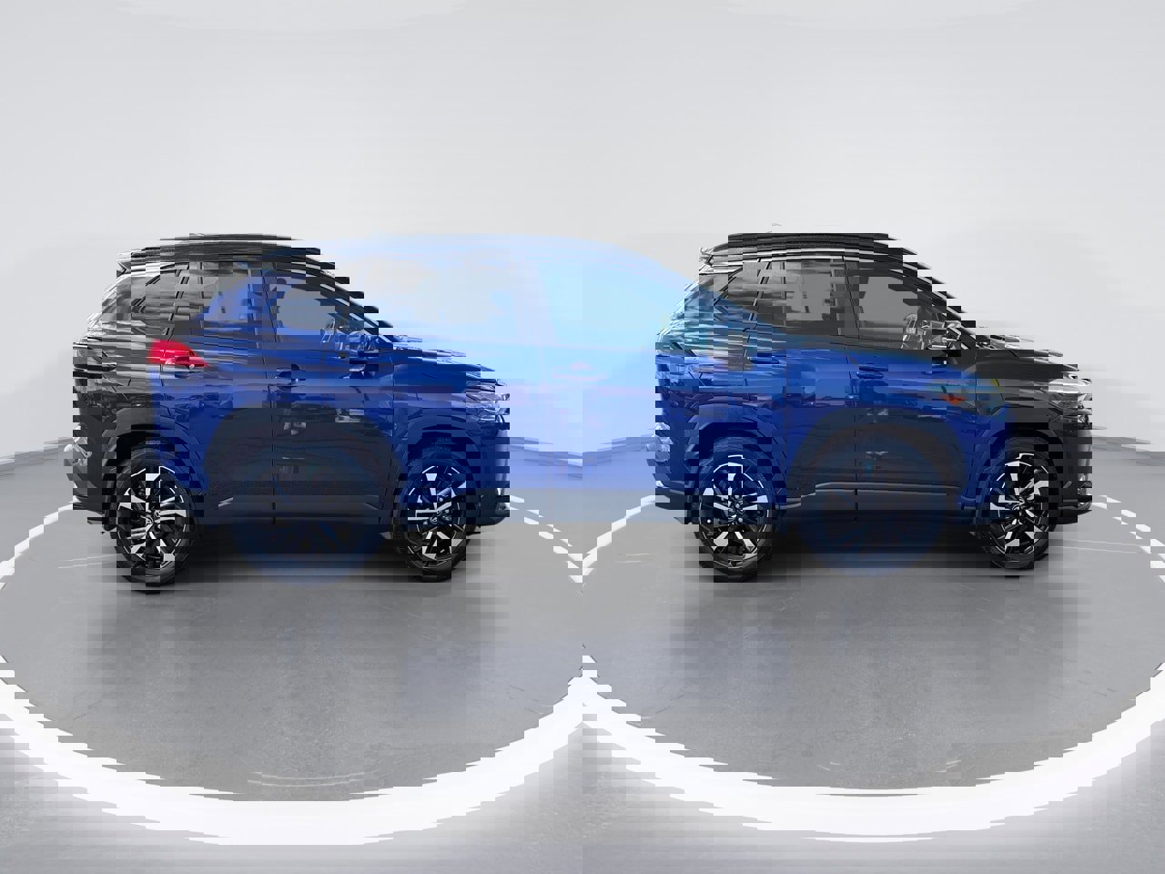 Used 2023 Toyota Corolla Cross XSE w/ Convenience Package image 9