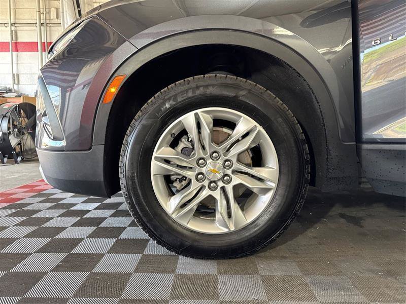 Used 2022 Chevrolet Blazer LT AWD/4WD image 28