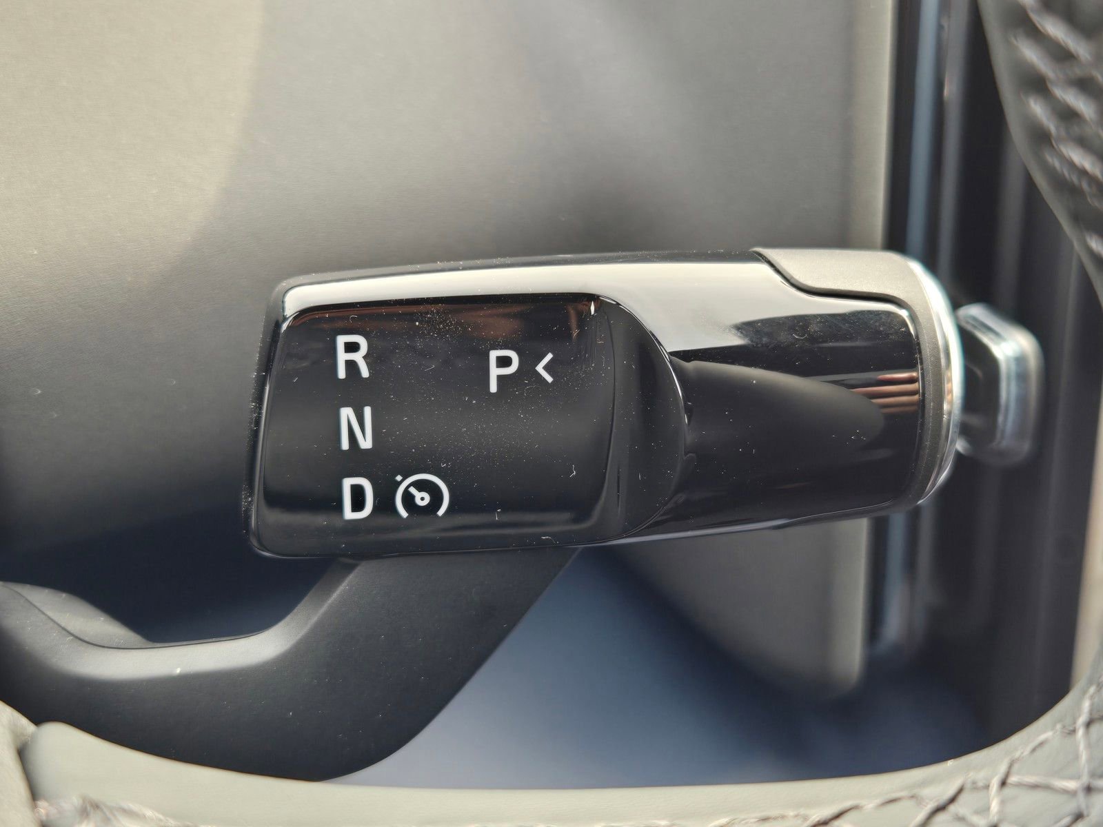 New 2026 Volvo EX30 Plus w/ Climate Package image 18