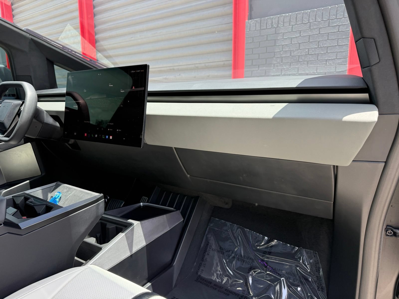 Used 2024 Tesla Cybertruck AWD Crew Cab image 32