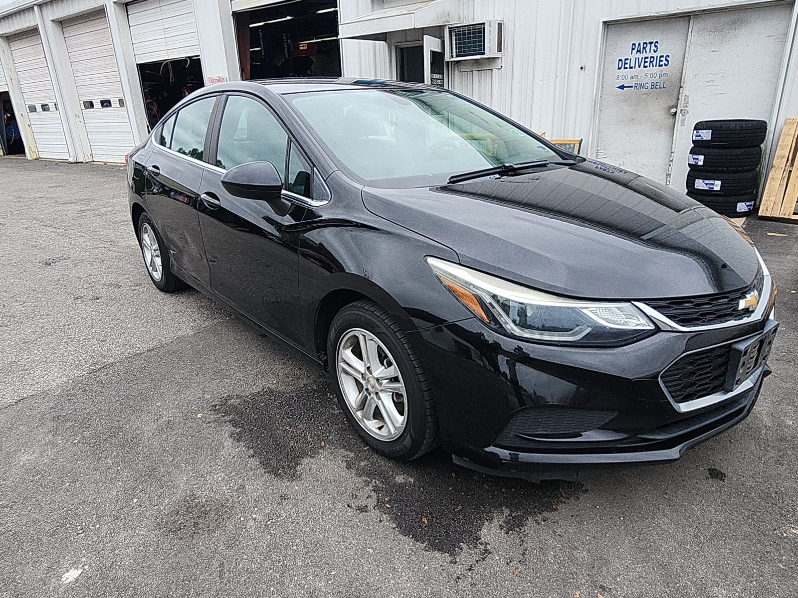 Used 2017 Chevrolet Cruze LT w/ Convenience Package FWD image 7