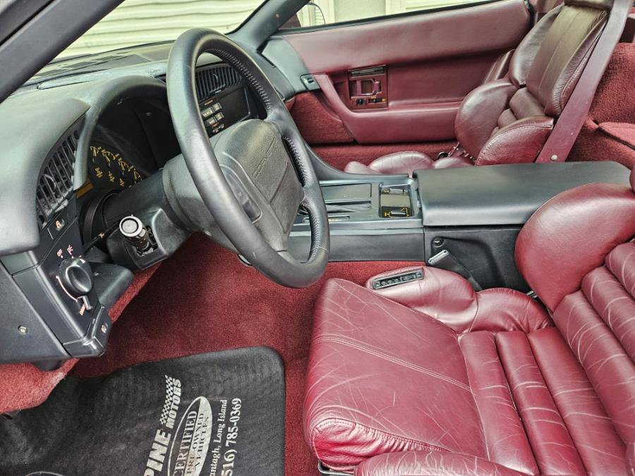 Used 1993 Chevrolet Corvette Coupe RWD image 7