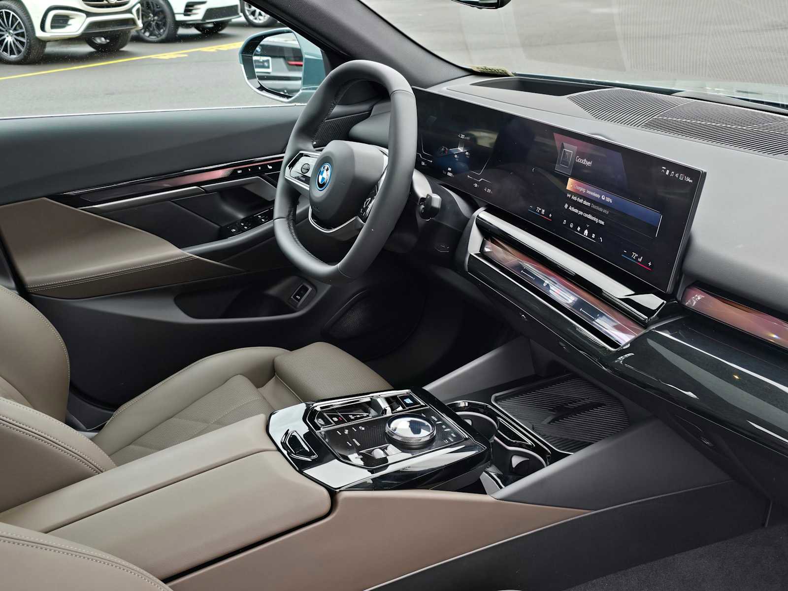 Used 2026 BMW i5 eDrive40 AWD/4WD image 10