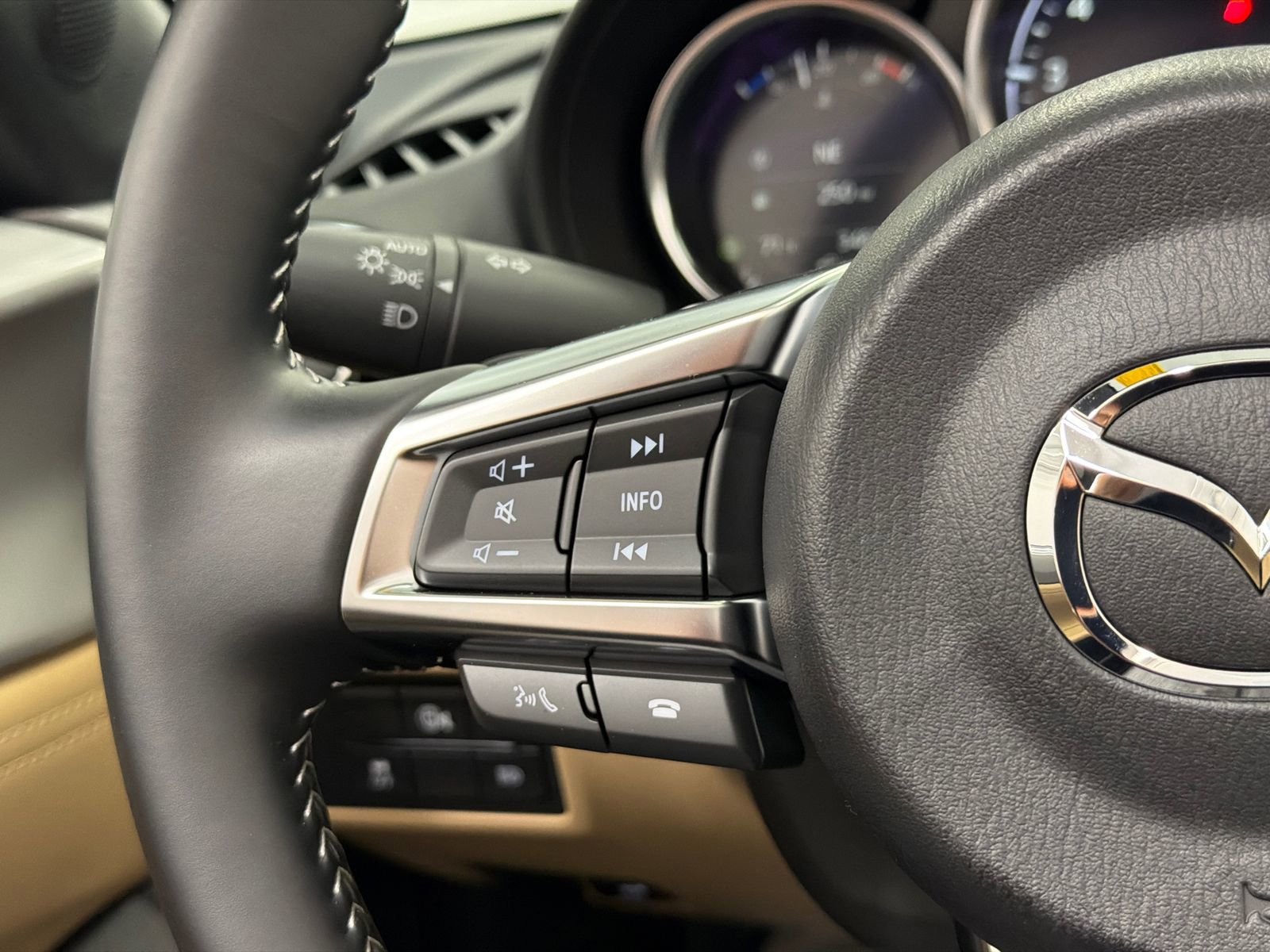 Used 2024 MAZDA MX-5 Miata Grand Touring w/ Appearance Package image 20