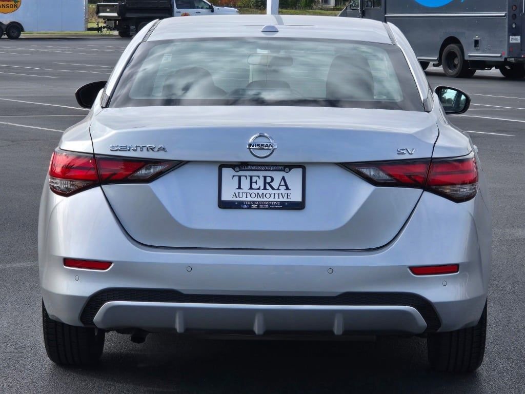 Used 2022 Nissan Sentra SV image 11