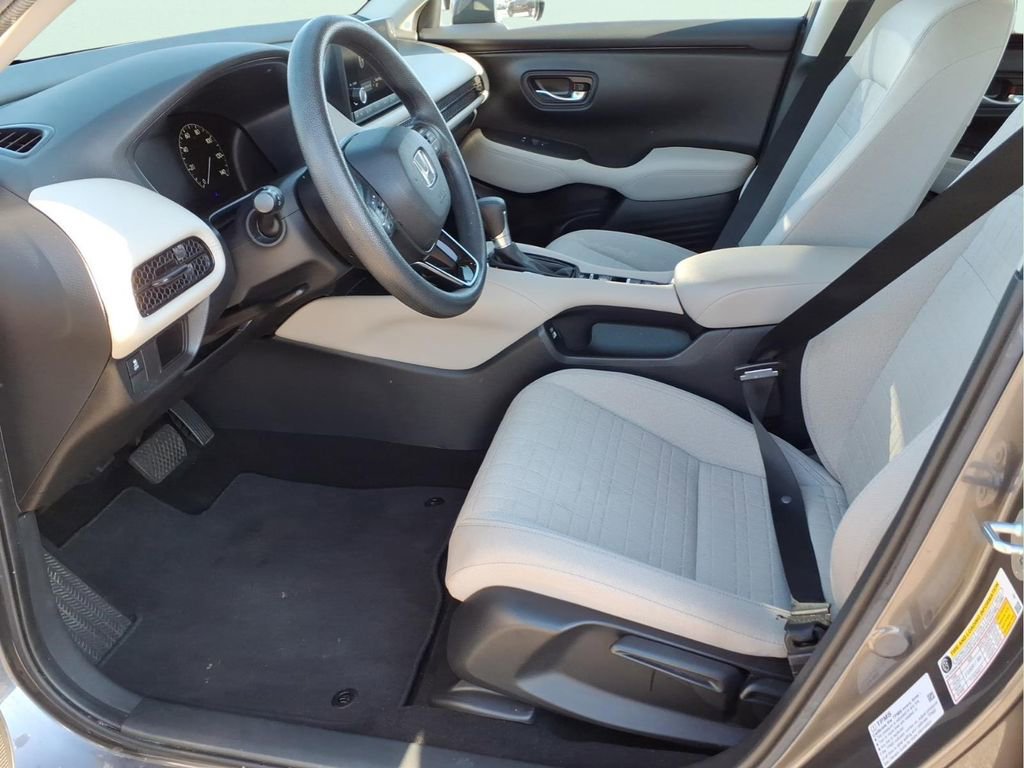 Used 2023 Honda HR-V LX image 16