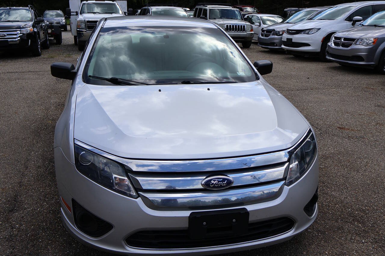 Used 2012 Ford Fusion S FWD image 2