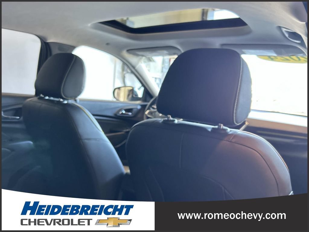 Used 2024 Chevrolet Trax ACTIV w/ Sunroof Package FWD image 31
