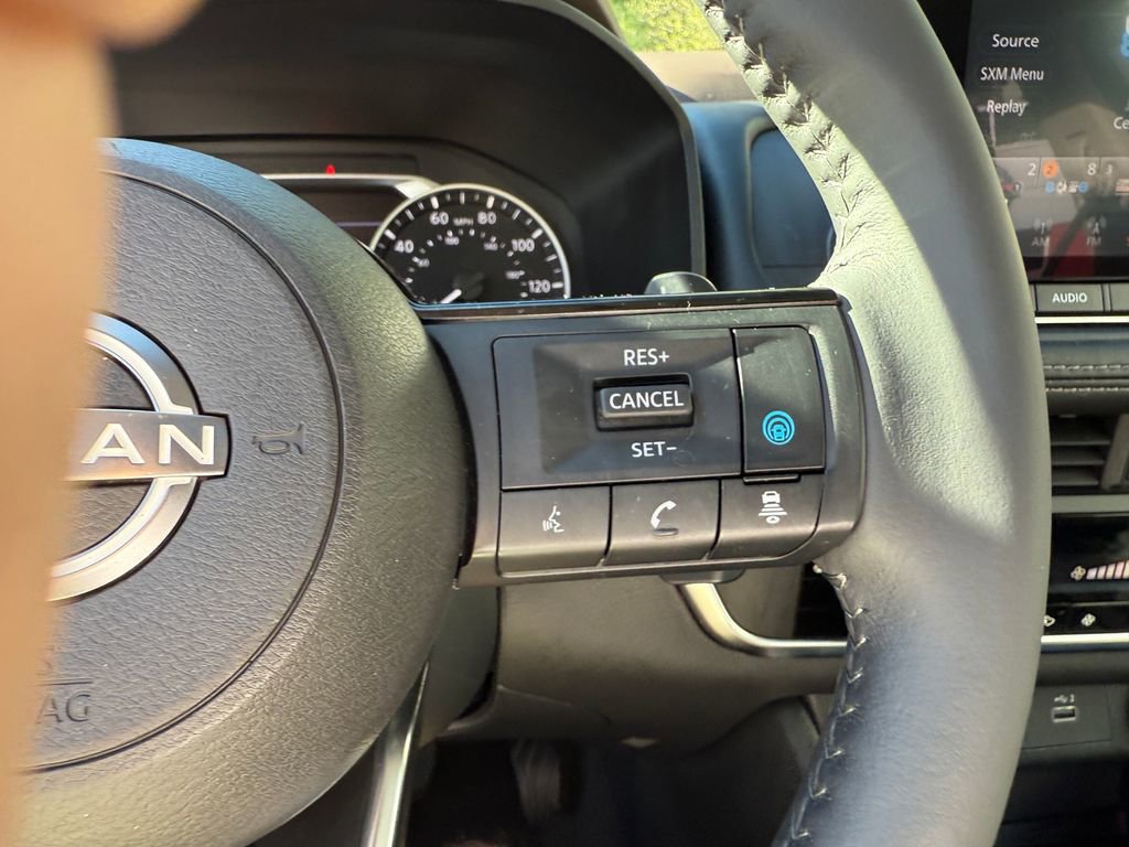 Used 2023 Nissan Rogue SV w/ SV Premium B Package AWD/4WD image 21