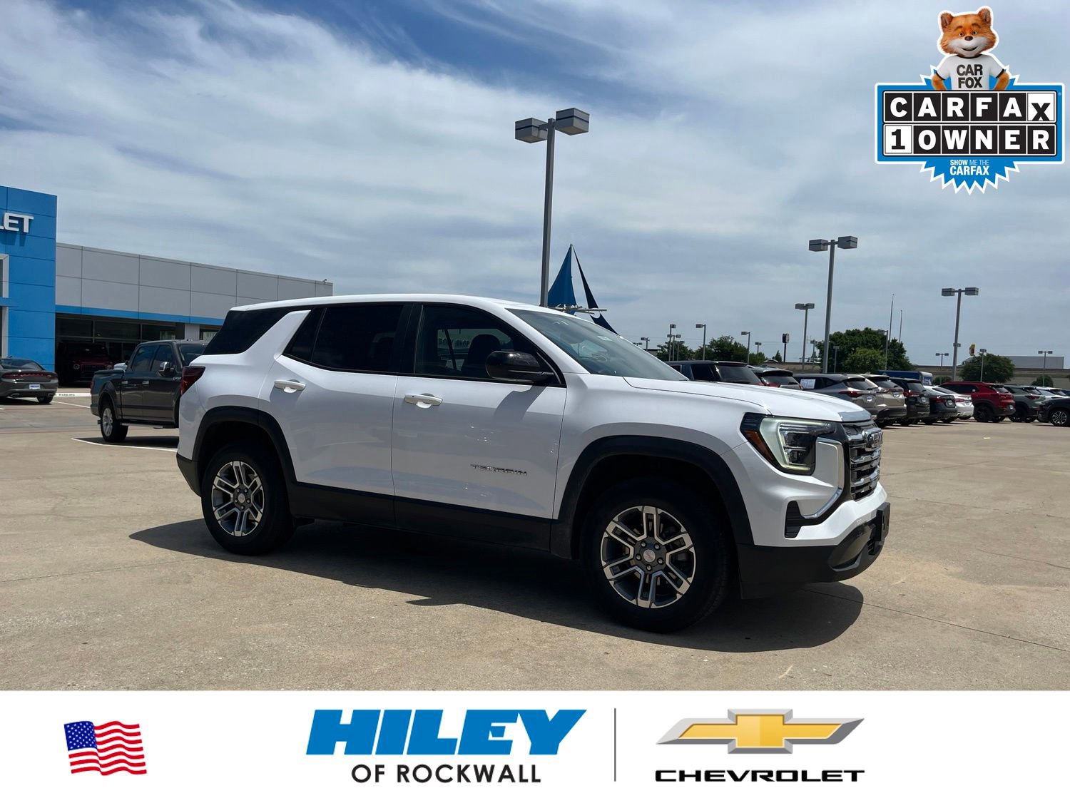 Used 2025 GMC Terrain Elevation AWD/4WD image 1