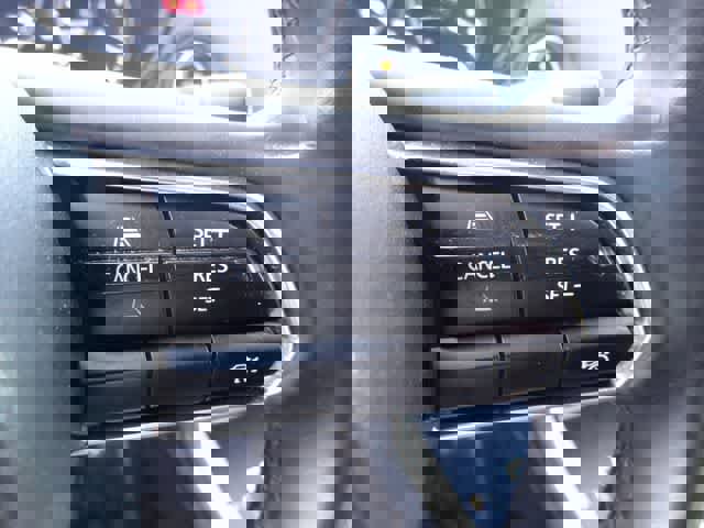 Used 2024 MAZDA CX-90 3.3 Turbo w/ Premium Package image 26