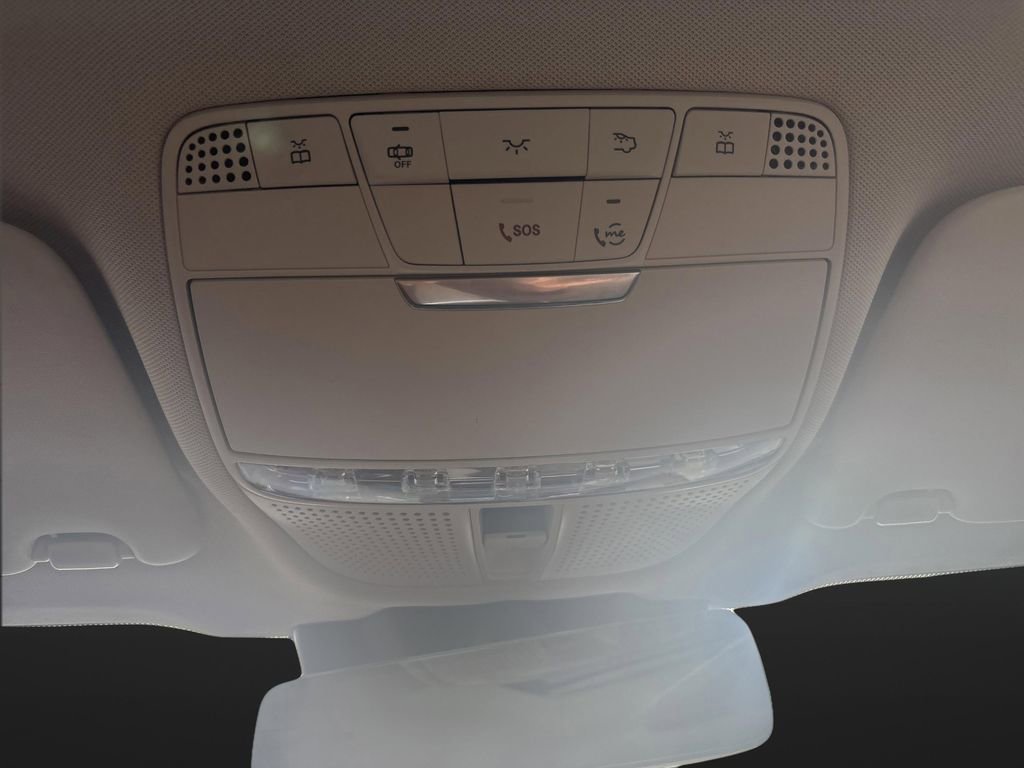 Used 2022 Mercedes-Benz GLC 300 GLC 300 image 24