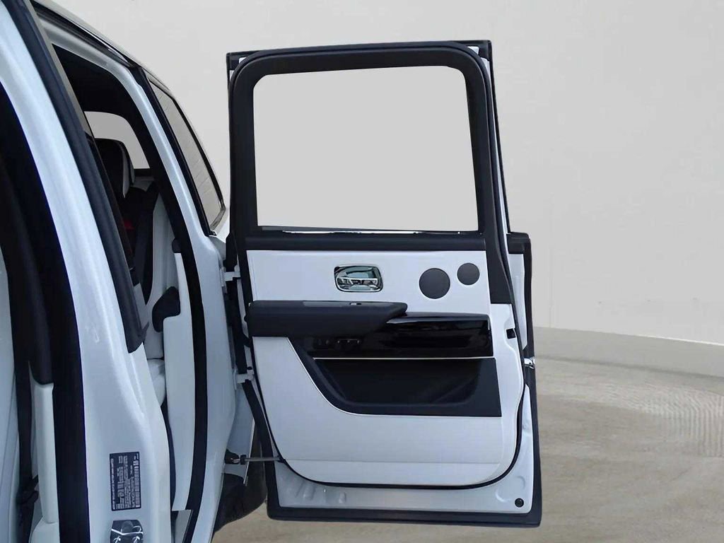 Certified 2024 Rolls-Royce Cullinan image 21