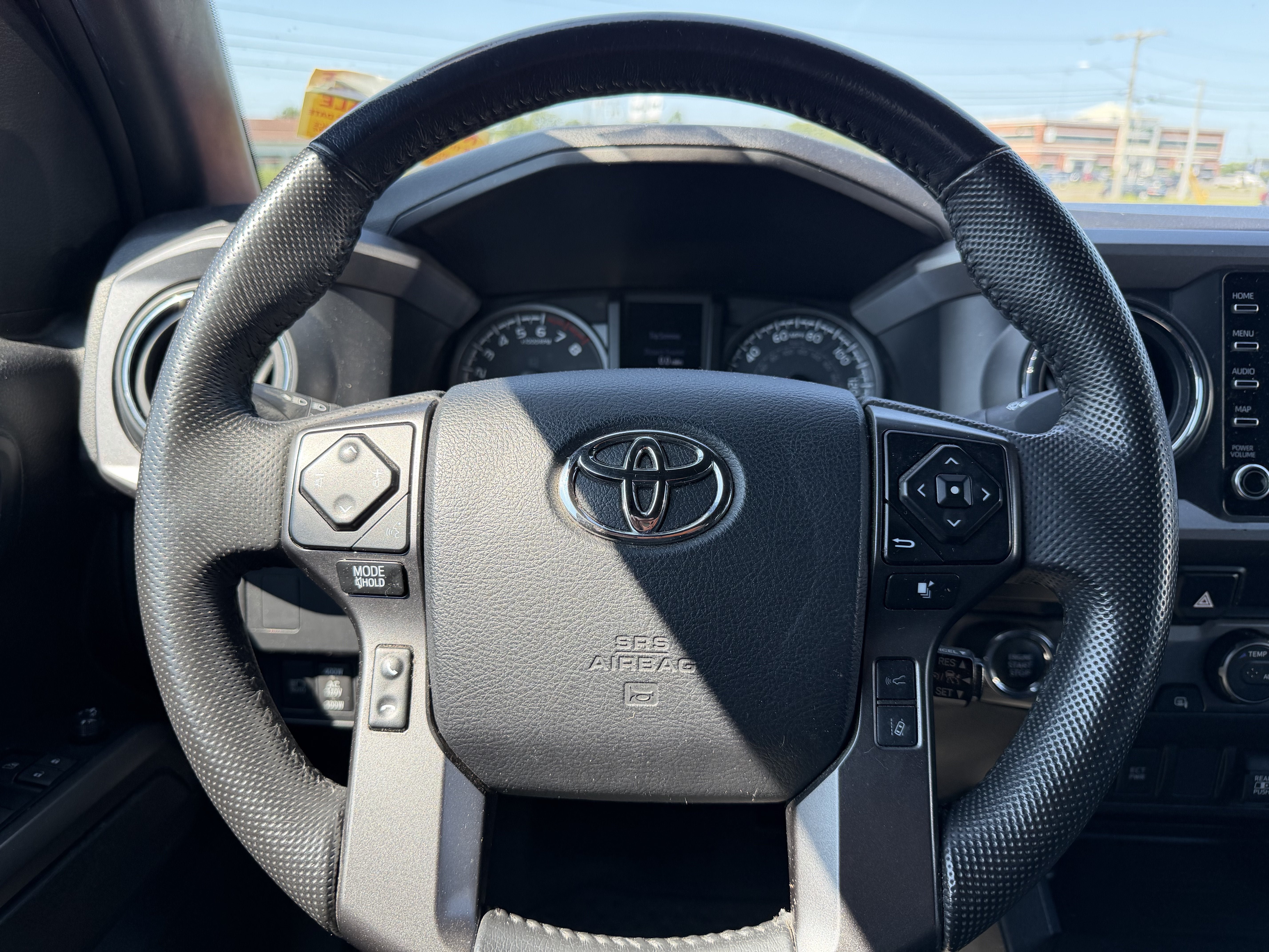 Used 2023 Toyota Tacoma TRD Sport AWD/4WD image 13
