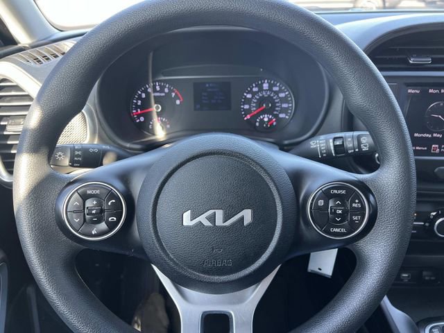 Used 2022 Kia Soul LX FWD image 18