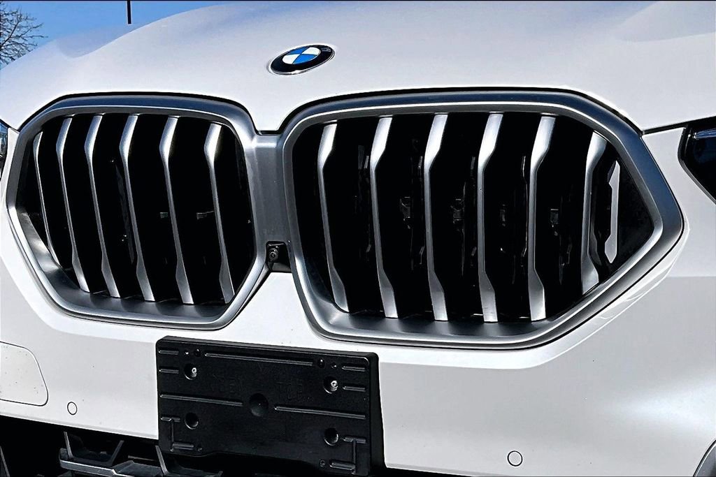 Used 2023 BMW X6 xDrive40i image 40