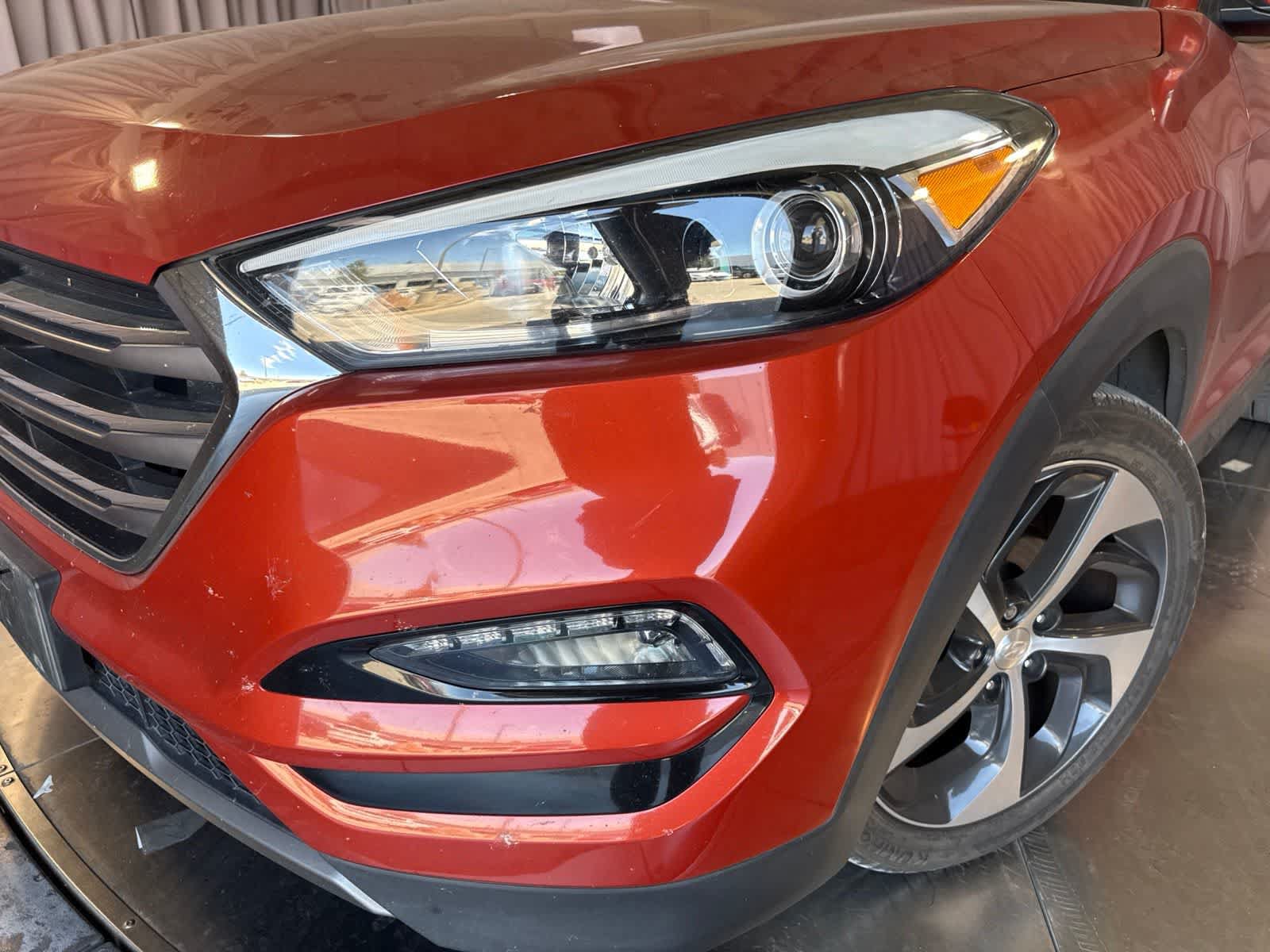 Used 2016 Hyundai Tucson Limited w/ Option Group 03 FWD image 9
