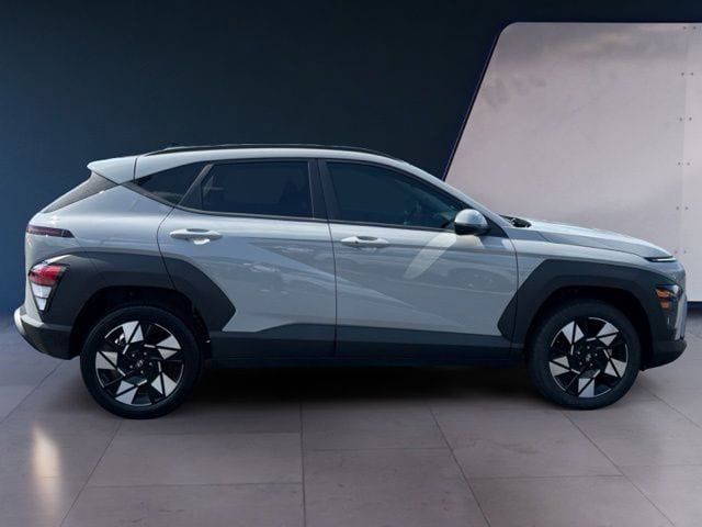 Used 2024 Hyundai Kona SEL AWD/4WD image 6