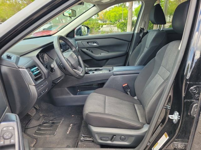 Used 2026 Nissan Rogue SV FWD image 19