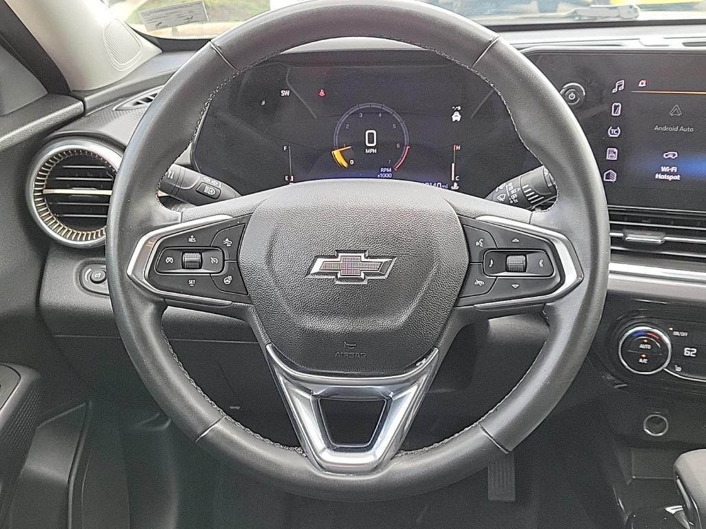 Used 2025 Chevrolet Trax ACTIV w/ Driver Confidence Package FWD image 18