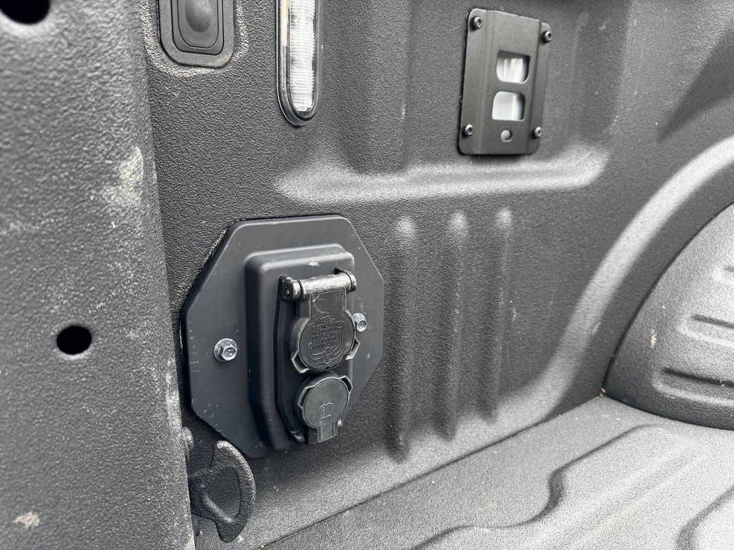 Used 2024 Ford F350 Limited w/ FX4 Off-Road Package AWD/4WD image 49