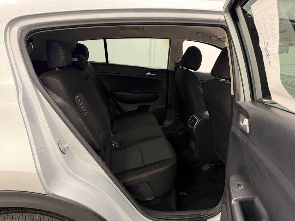 Used 2018 Kia Sportage LX image 14