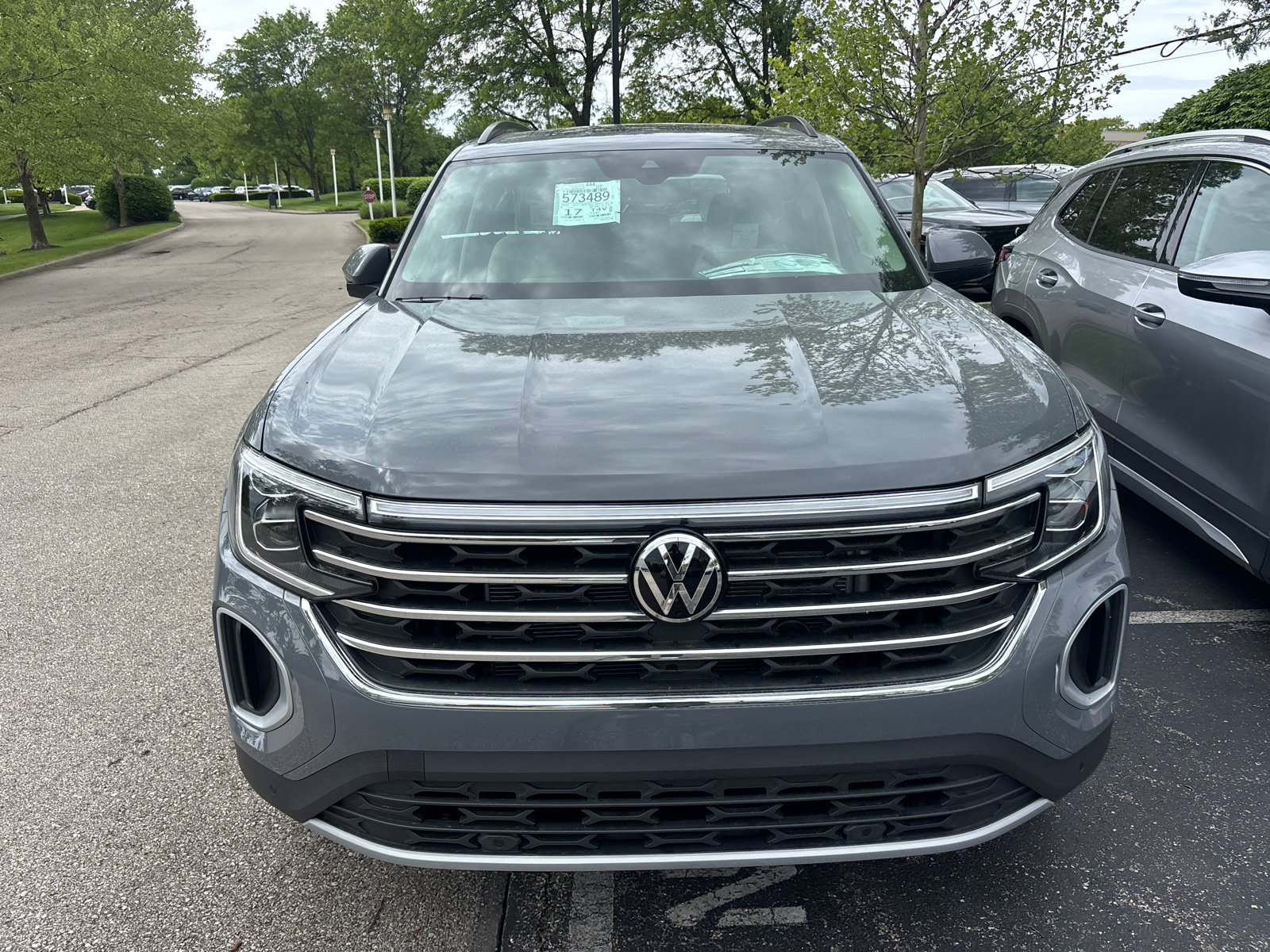 New 2026 Volkswagen Atlas SE AWD/4WD image 2