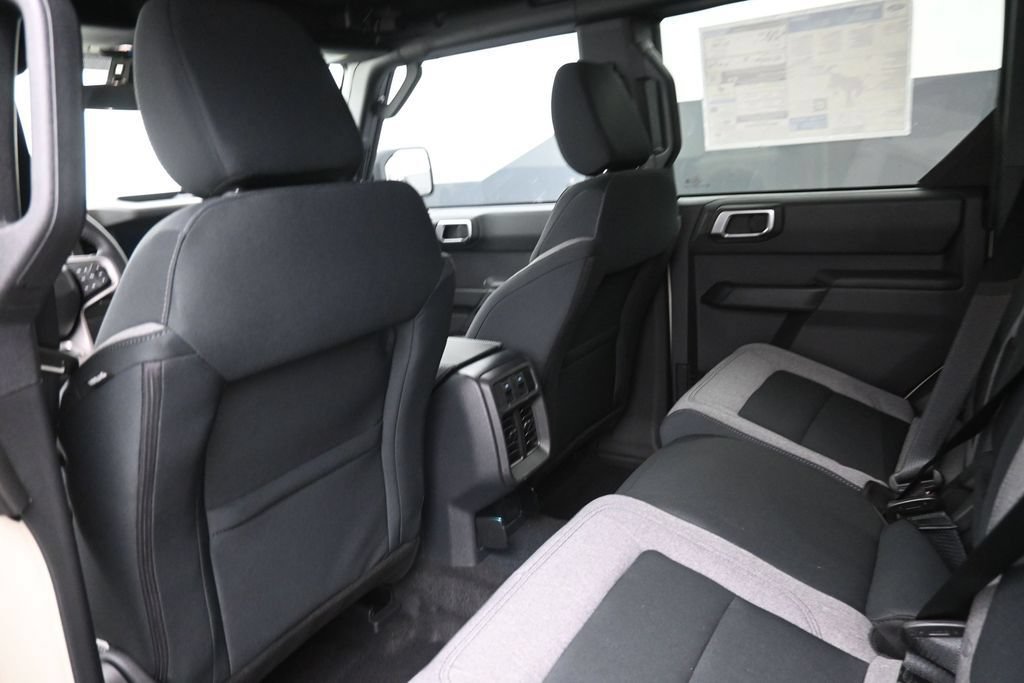 New 2026 Ford Bronco Big Bend AWD/4WD image 2