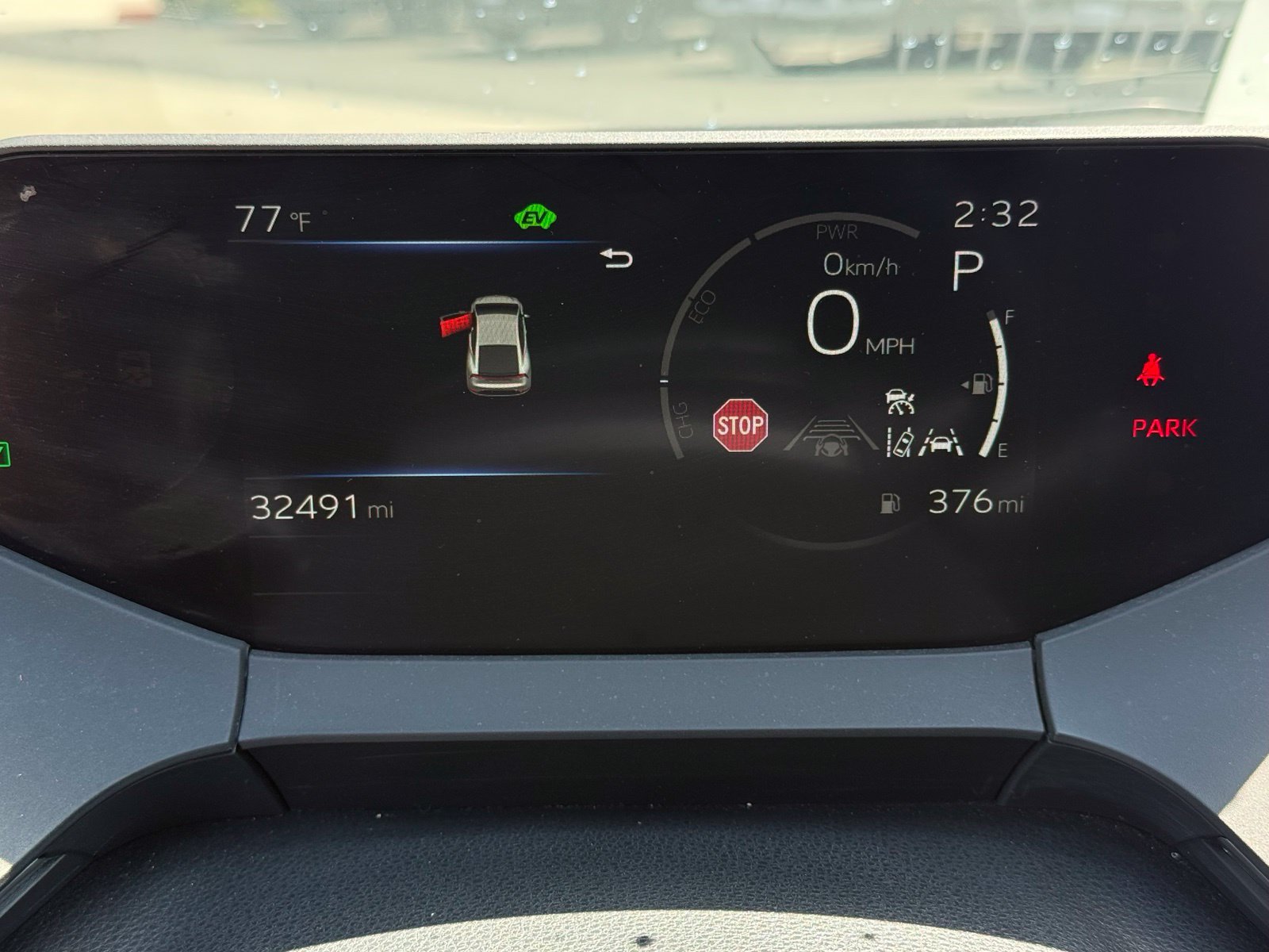 Used 2025 Toyota Prius LE FWD image 7