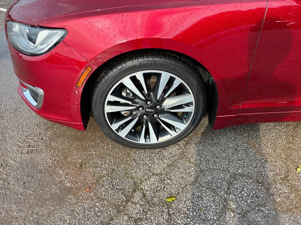 Used 2018 Lincoln MKZ Reserve w/ Technology Package FWD image 10
