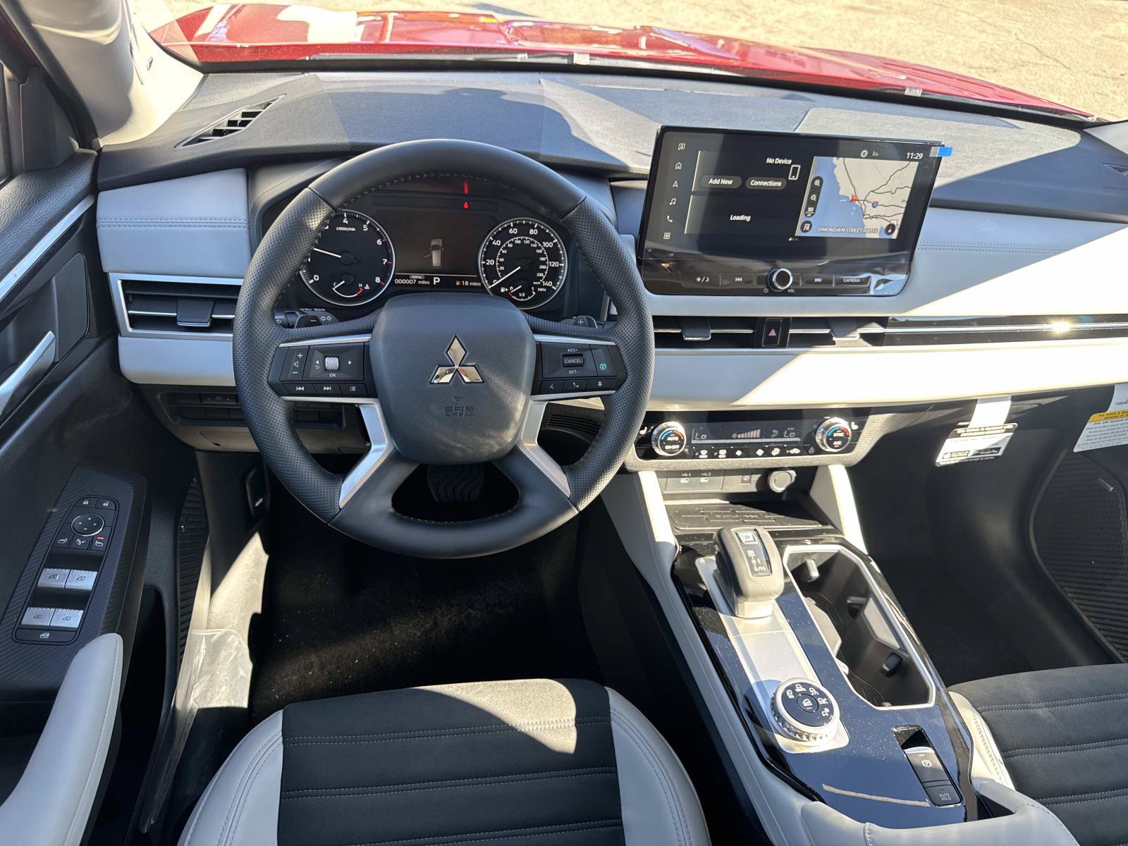 New 2026 Mitsubishi Outlander SE FWD image 8