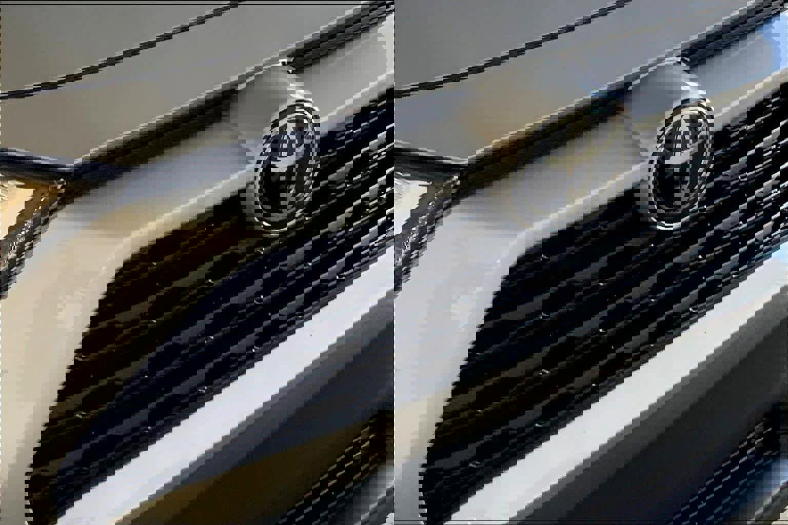 Used 2023 Toyota RAV4 XLE image 29