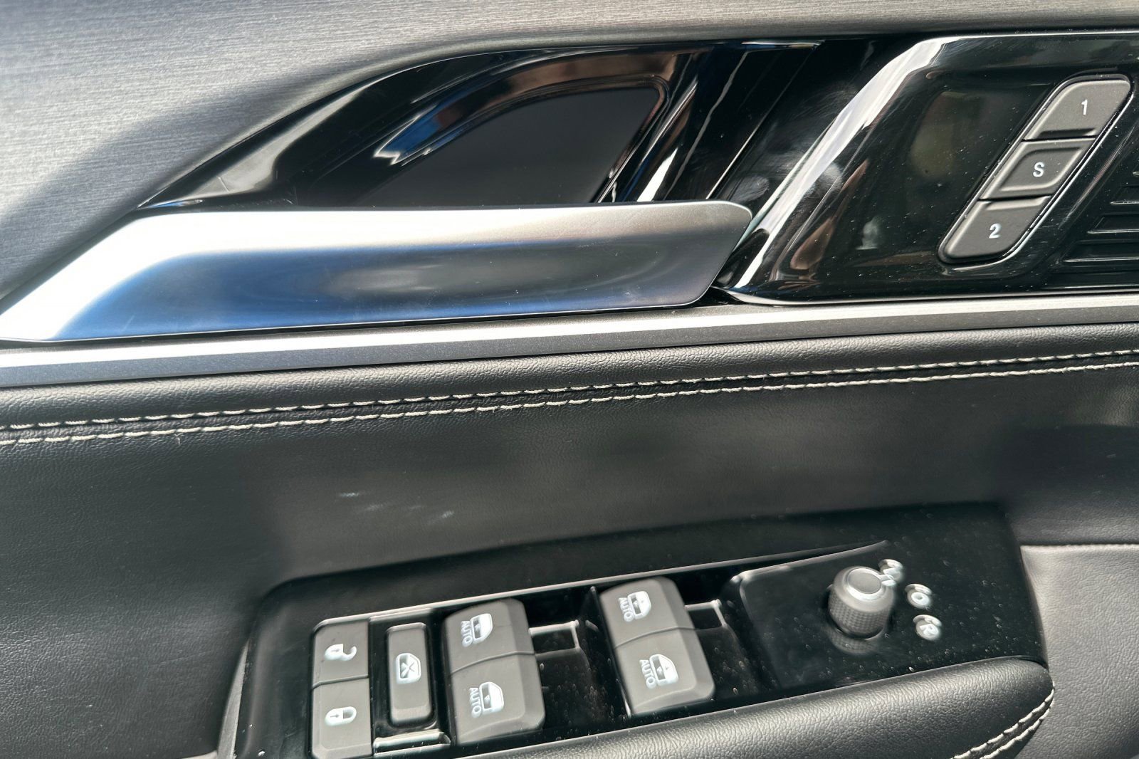 New 2026 Jeep Grand Wagoneer 4WD image 10