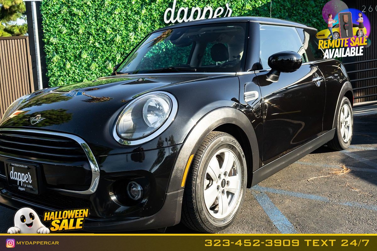 Used 2020 MINI Cooper 2-Door Hardtop FWD image 2