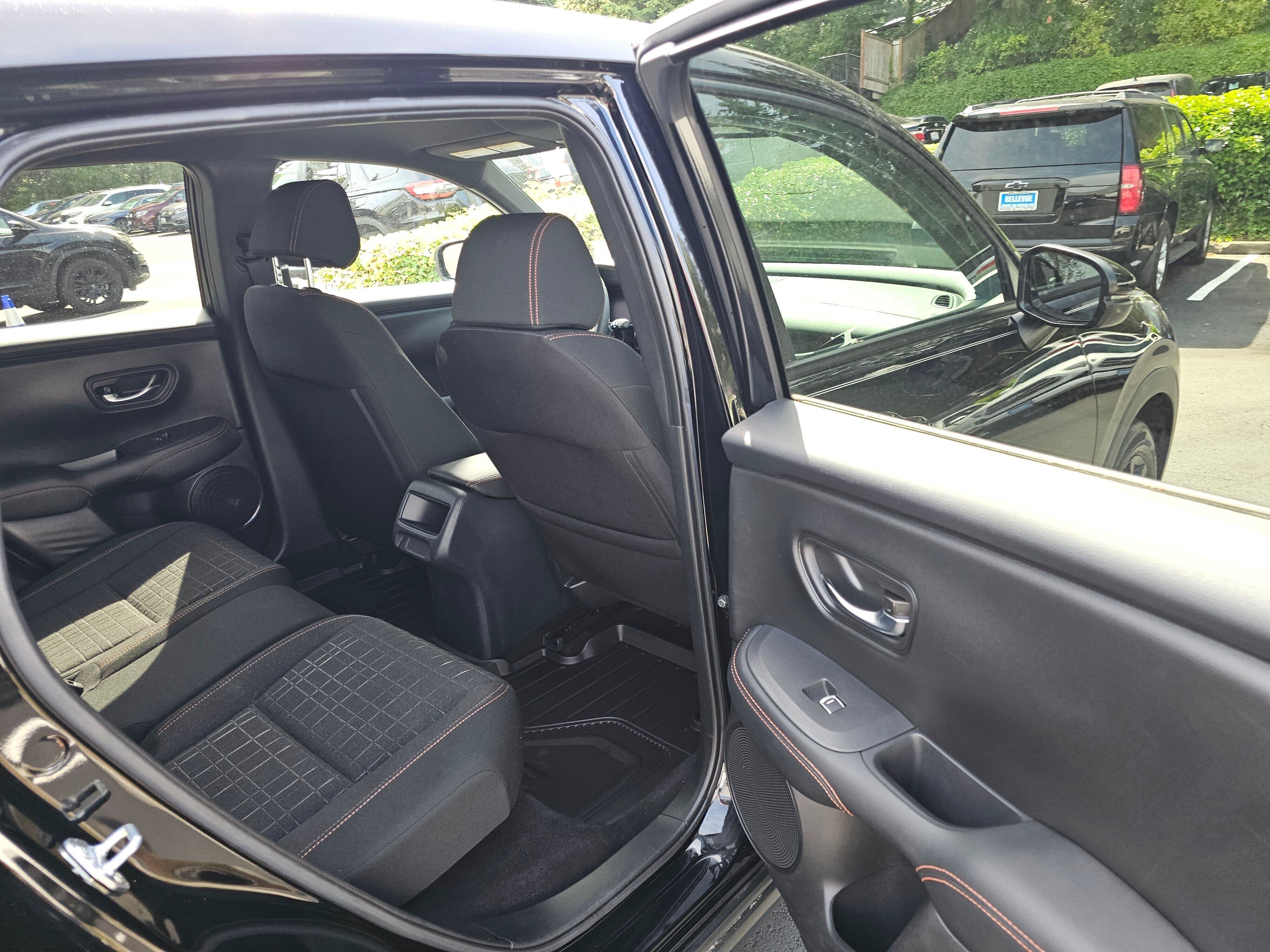 Used 2024 Honda HR-V Sport image 15
