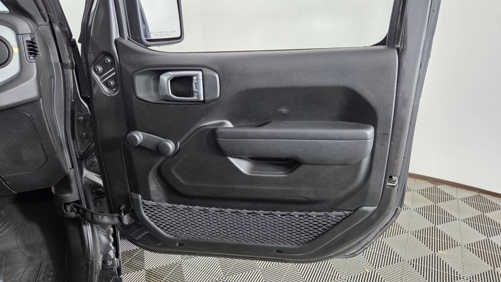 Used 2024 Jeep Gladiator Sport AWD/4WD image 30