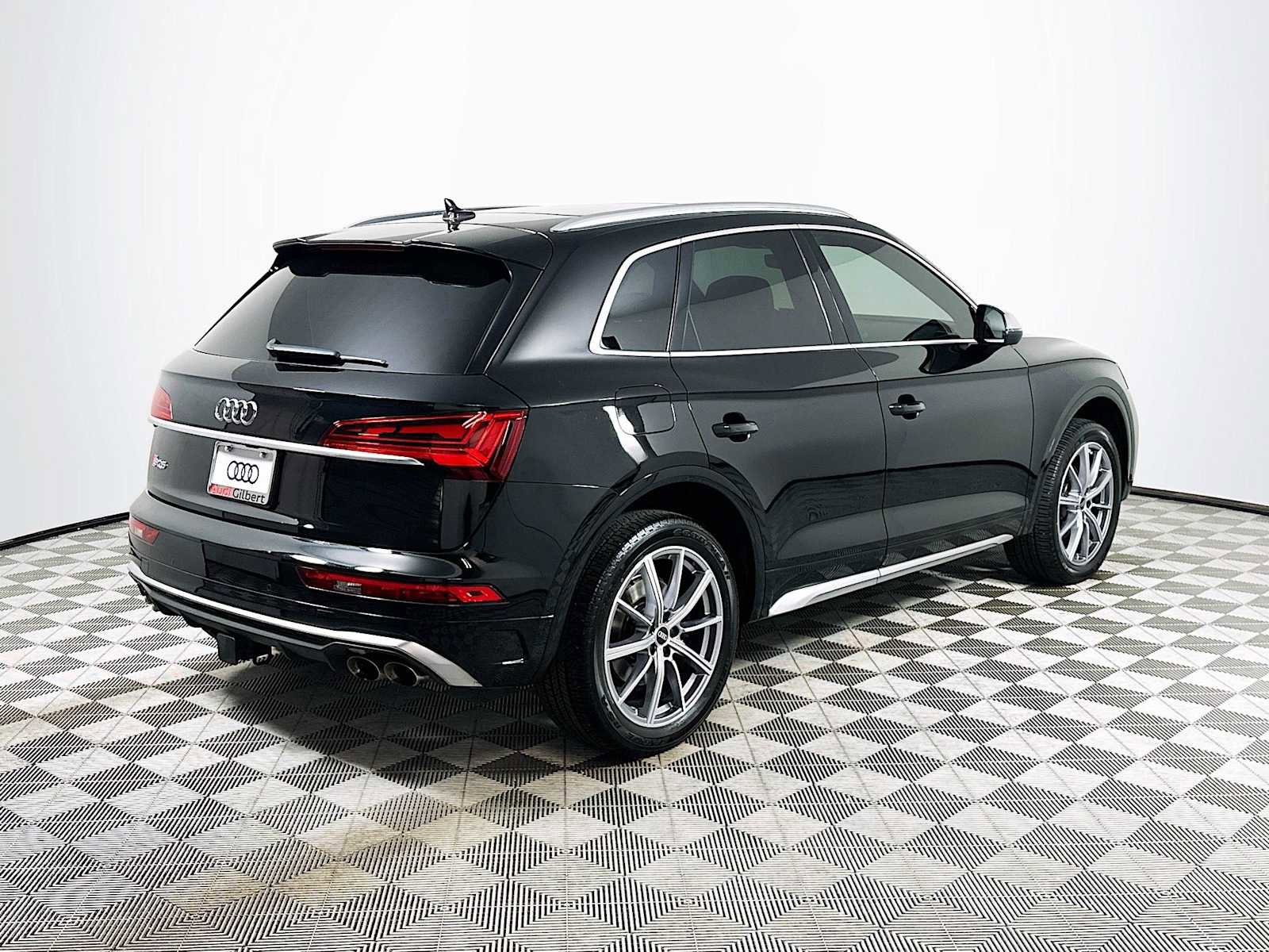 Used 2022 Audi SQ5 Premium Plus w/ Premium Plus Package image 7