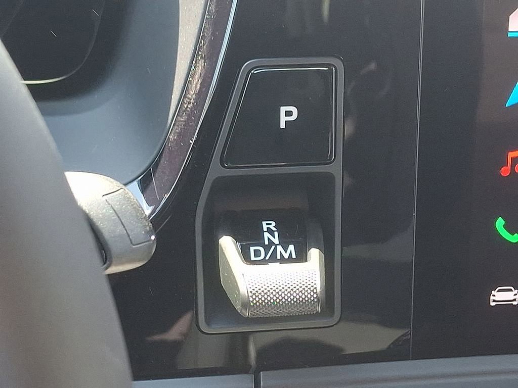 Used 2025 Porsche Panamera 4 image 17