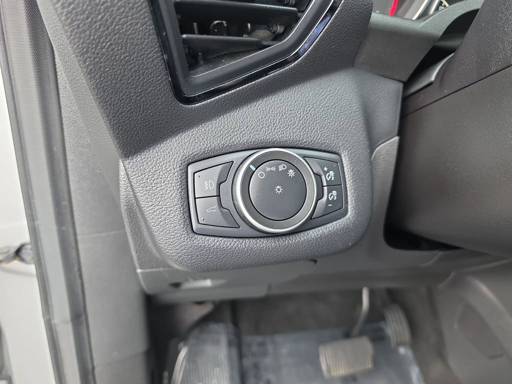 Used 2019 Ford Escape Titanium image 19