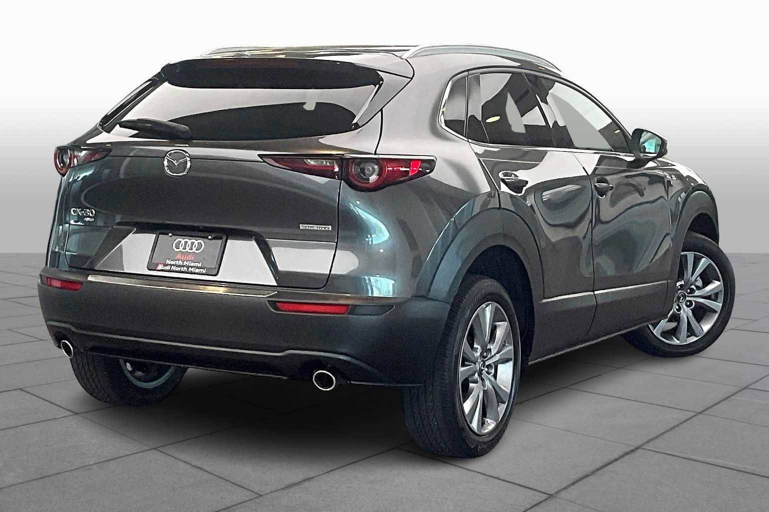 Used 2023 MAZDA CX-30 AWD 2.5 S w/ Premium Package image 12