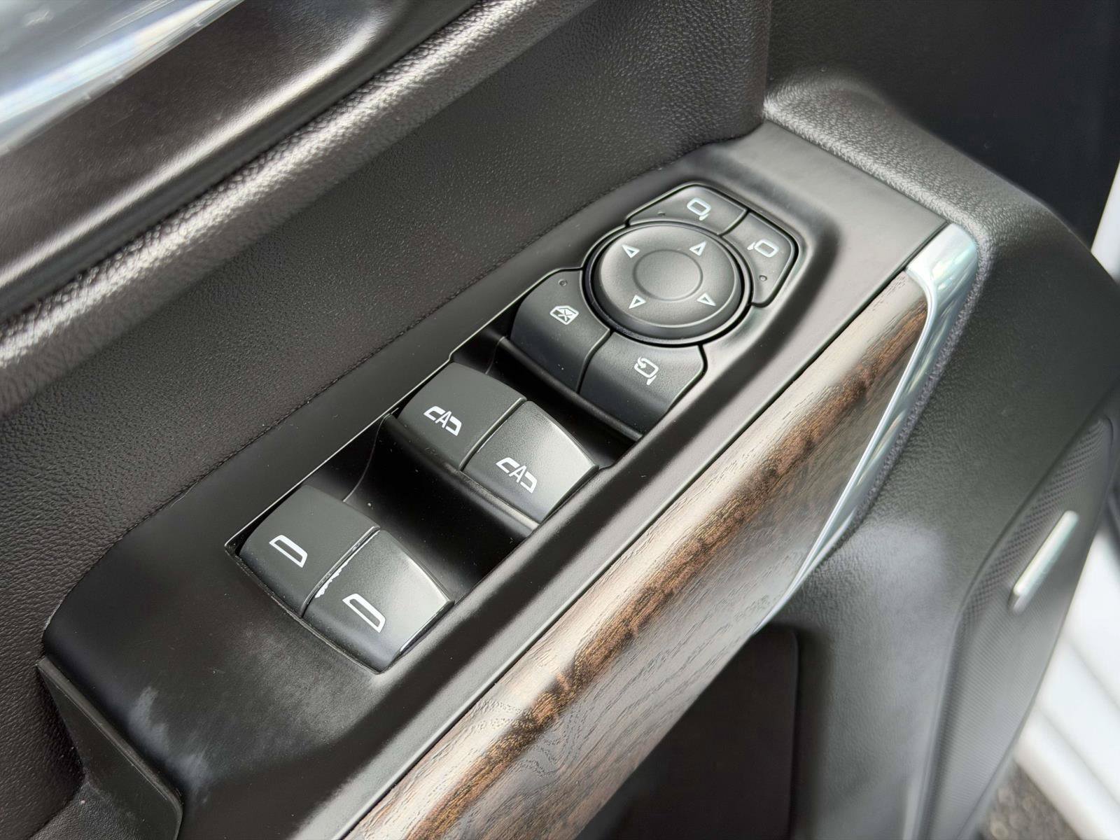 Used 2019 GMC Sierra 1500 Denali w/ Denali Ultimate Package AWD/4WD image 7