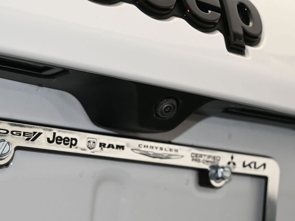 Used 2023 Jeep Compass Altitude image 35