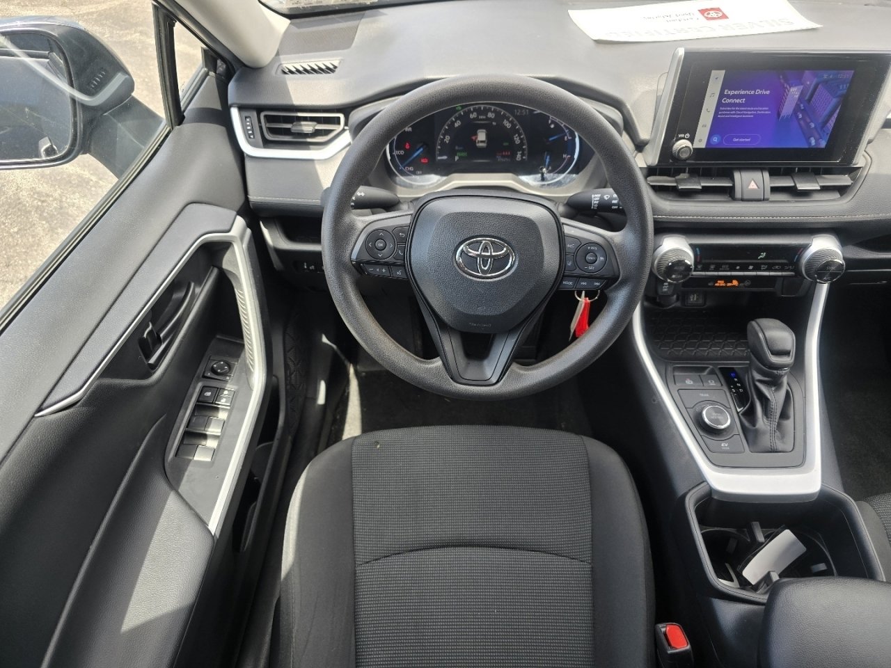 Used 2024 Toyota RAV4 LE AWD/4WD image 22
