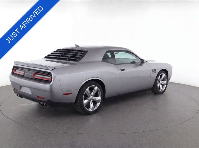 Used 2018 Dodge Challenger R/T RWD image 6
